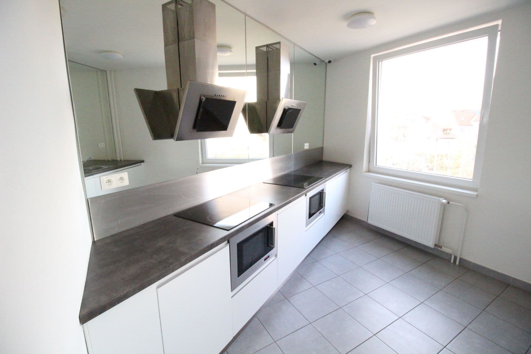 Prenájom bytu 1-izbový 23 m², Hornoměcholupská, Praha, Praha Prenájom bytu 1-izbový 23 m², Hornoměcholupská, Praha, Praha