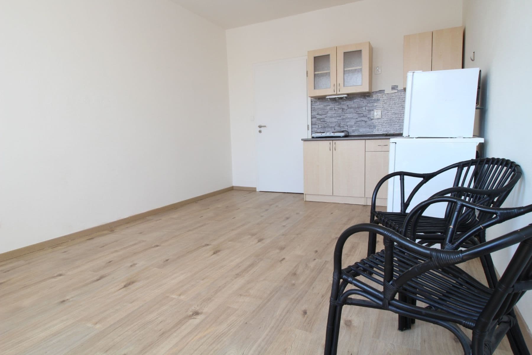 Prenájom bytu 1-izbový 23 m², Hornoměcholupská, Praha, Praha Prenájom bytu 1-izbový 23 m², Hornoměcholupská, Praha, Praha