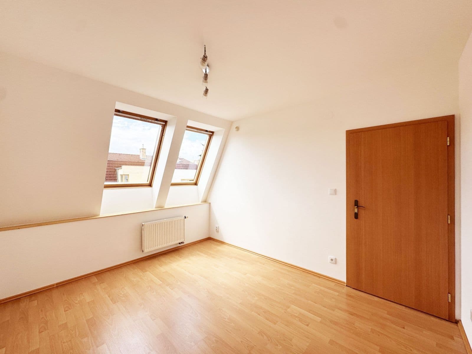 Prenájom bytu 3-izbový 80 m², Libušská, Praha, Praha Prenájom bytu 3-izbový 80 m², Libušská, Praha, Praha