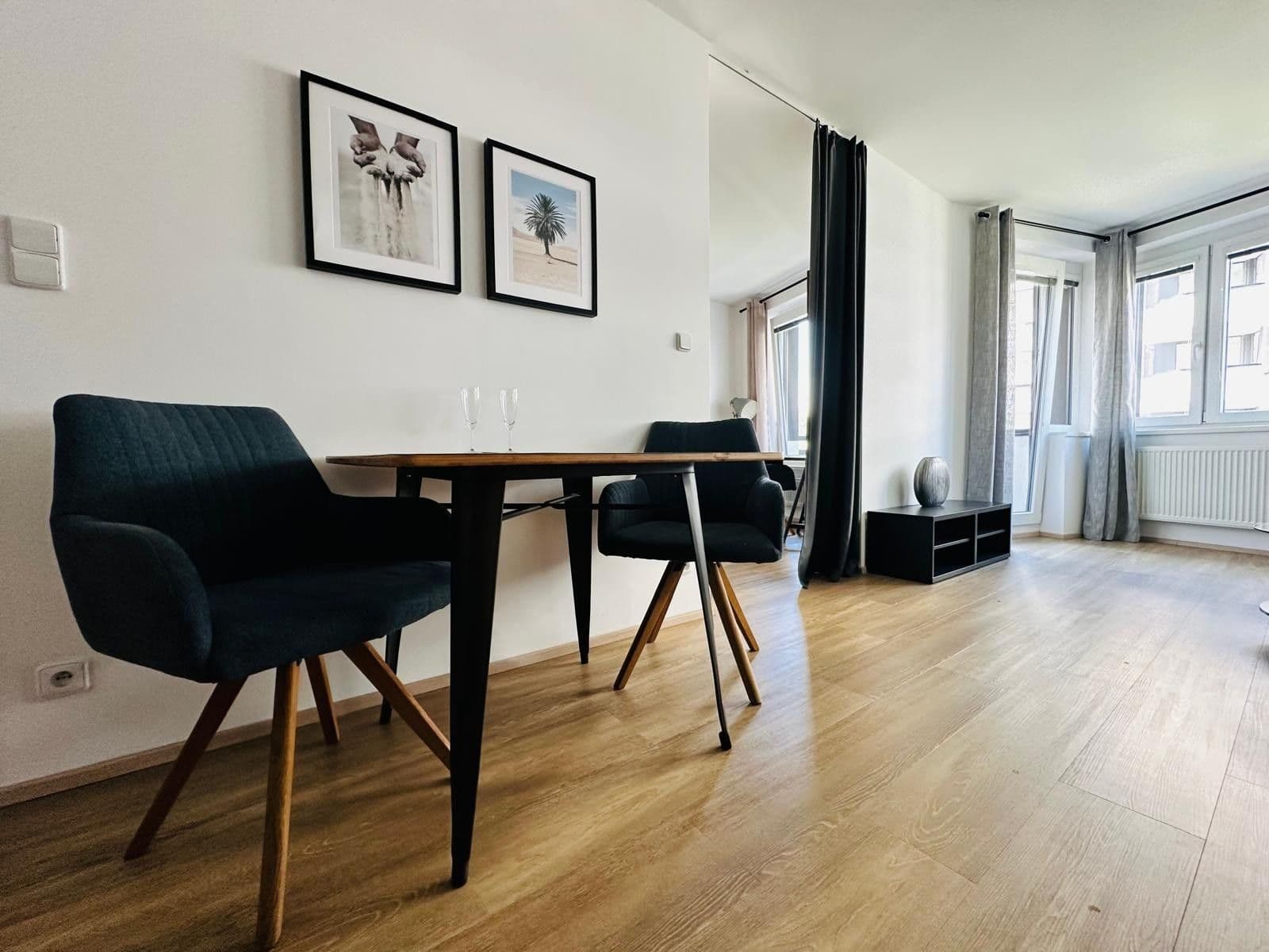 Prenájom bytu 2-izbový 58 m², Makedonská, Praha, Praha Prenájom bytu 2-izbový 58 m², Makedonská, Praha, Praha