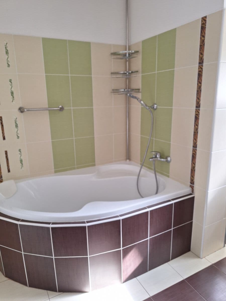 Predaj domu 124 m², pozemok 1.812 m², Hlinecká, Trhová Kamenice, Pardubický kraj Predaj domu 124 m², pozemok 1.812 m², Hlinecká, Trhová Kamenice, Pardubický kraj