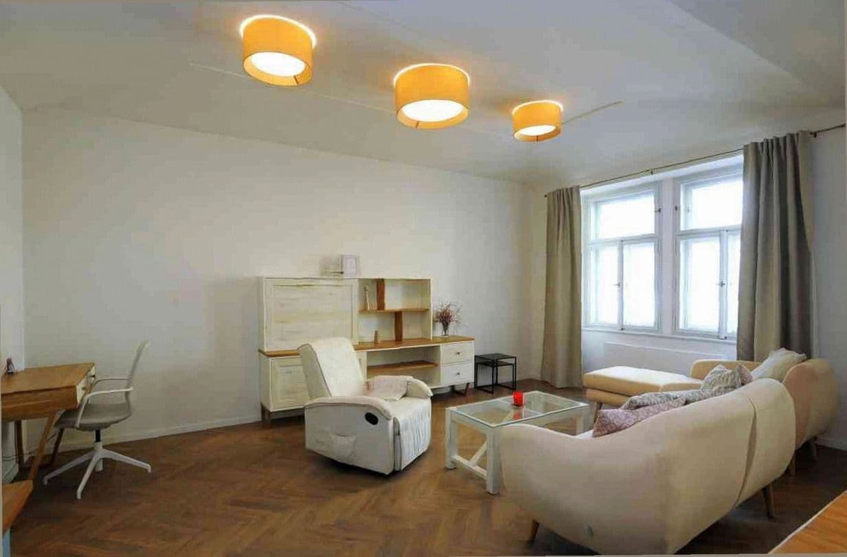 Prenájom bytu 2-izbový 84 m², Valentinská, Praha, Praha Prenájom bytu 2-izbový 84 m², Valentinská, Praha, Praha