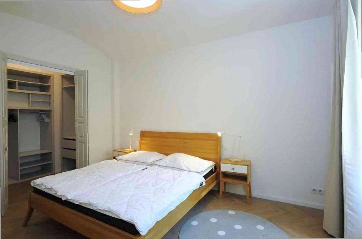 Prenájom bytu 2-izbový 84 m², Valentinská, Praha, Praha Prenájom bytu 2-izbový 84 m², Valentinská, Praha, Praha