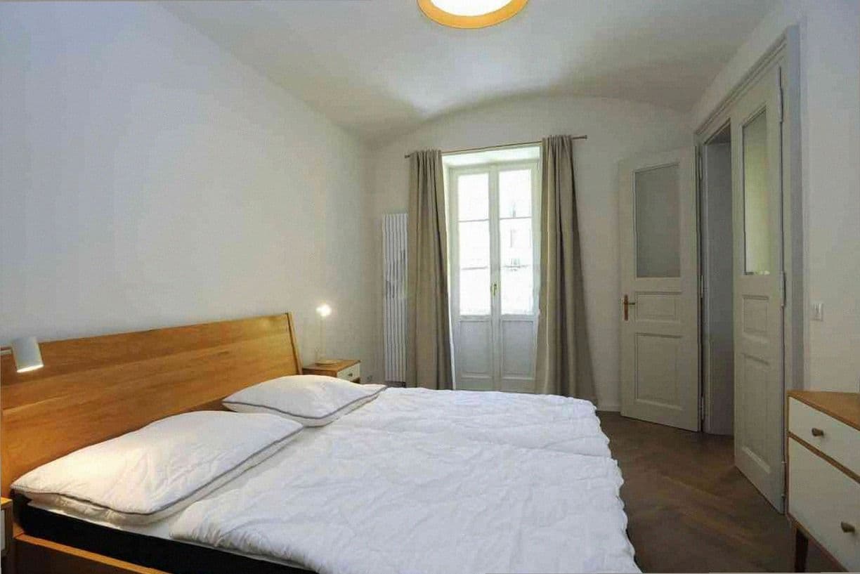Prenájom bytu 2-izbový 84 m², Valentinská, Praha, Praha Prenájom bytu 2-izbový 84 m², Valentinská, Praha, Praha