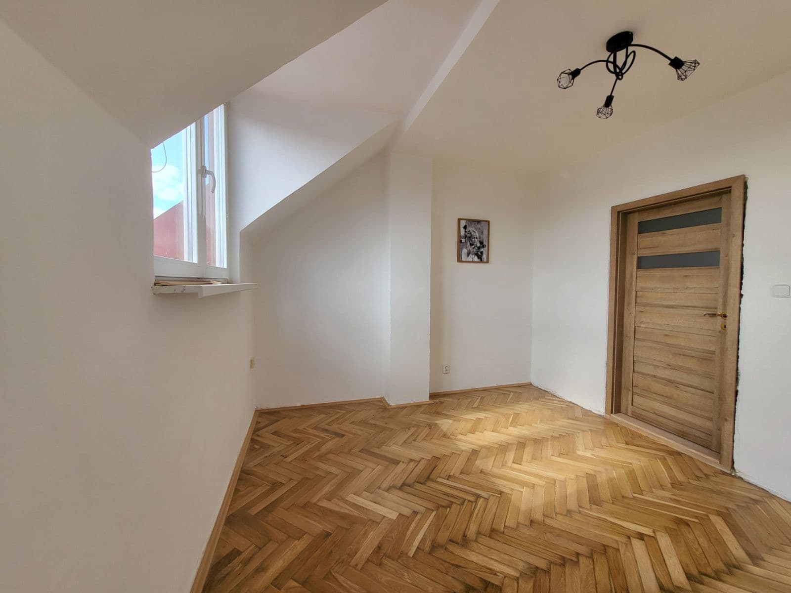 Prenájom bytu 2-izbový 47 m², Legionářů, Příbram, Středočeský kraj Prenájom bytu 2-izbový 47 m², Legionářů, Příbram, Středočeský kraj