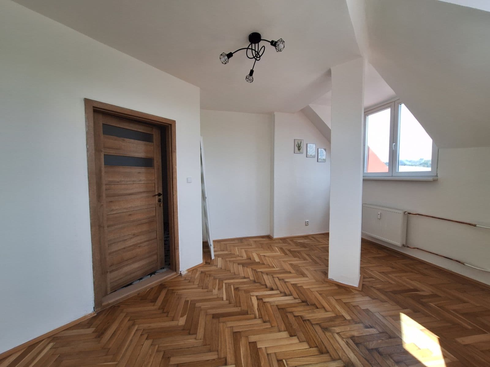 Prenájom bytu 2-izbový 47 m², Legionářů, Příbram, Středočeský kraj Prenájom bytu 2-izbový 47 m², Legionářů, Příbram, Středočeský kraj