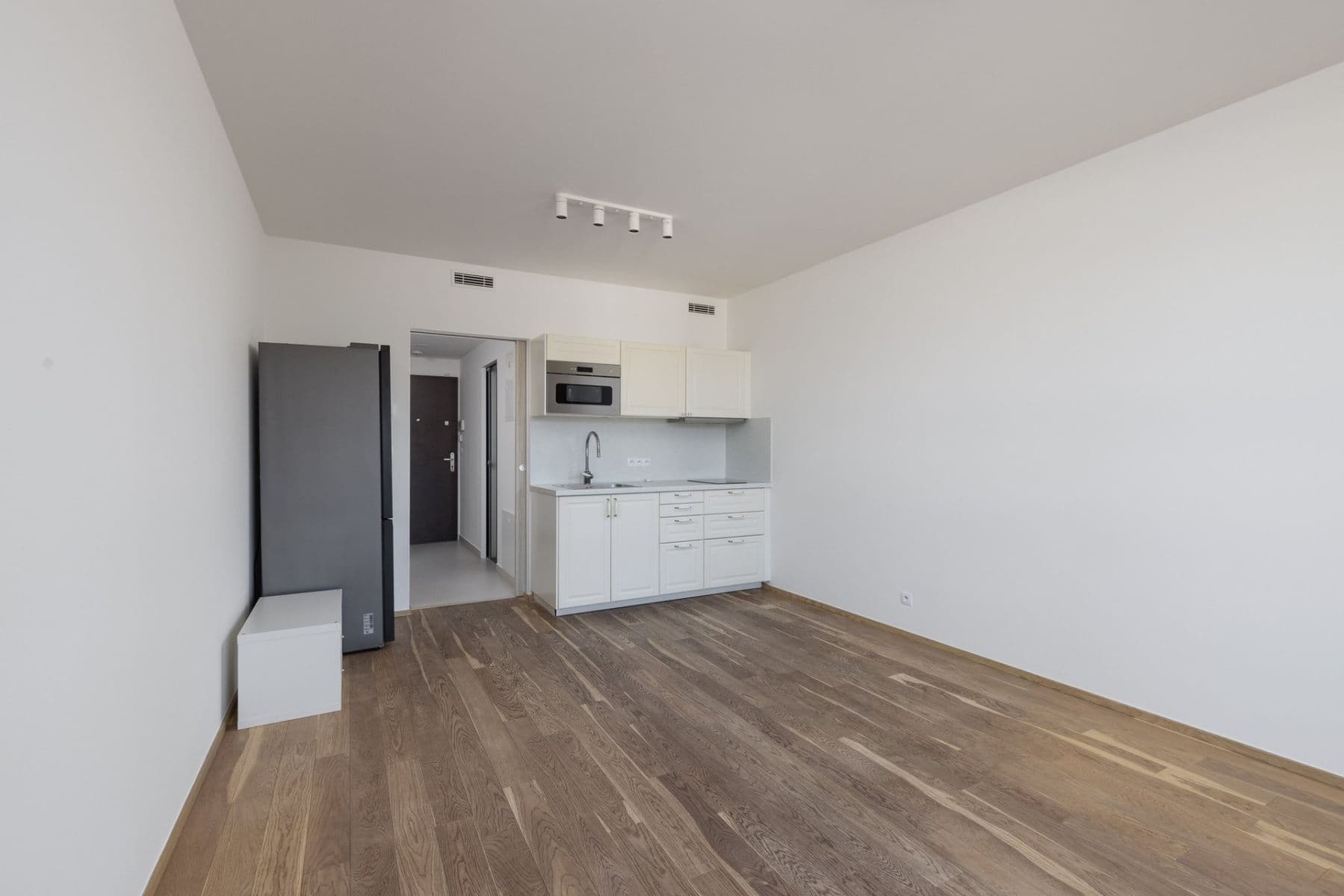 Prenájom bytu 1-izbový 33 m², Kurta Konráda, Praha, Praha Prenájom bytu 1-izbový 33 m², Kurta Konráda, Praha, Praha