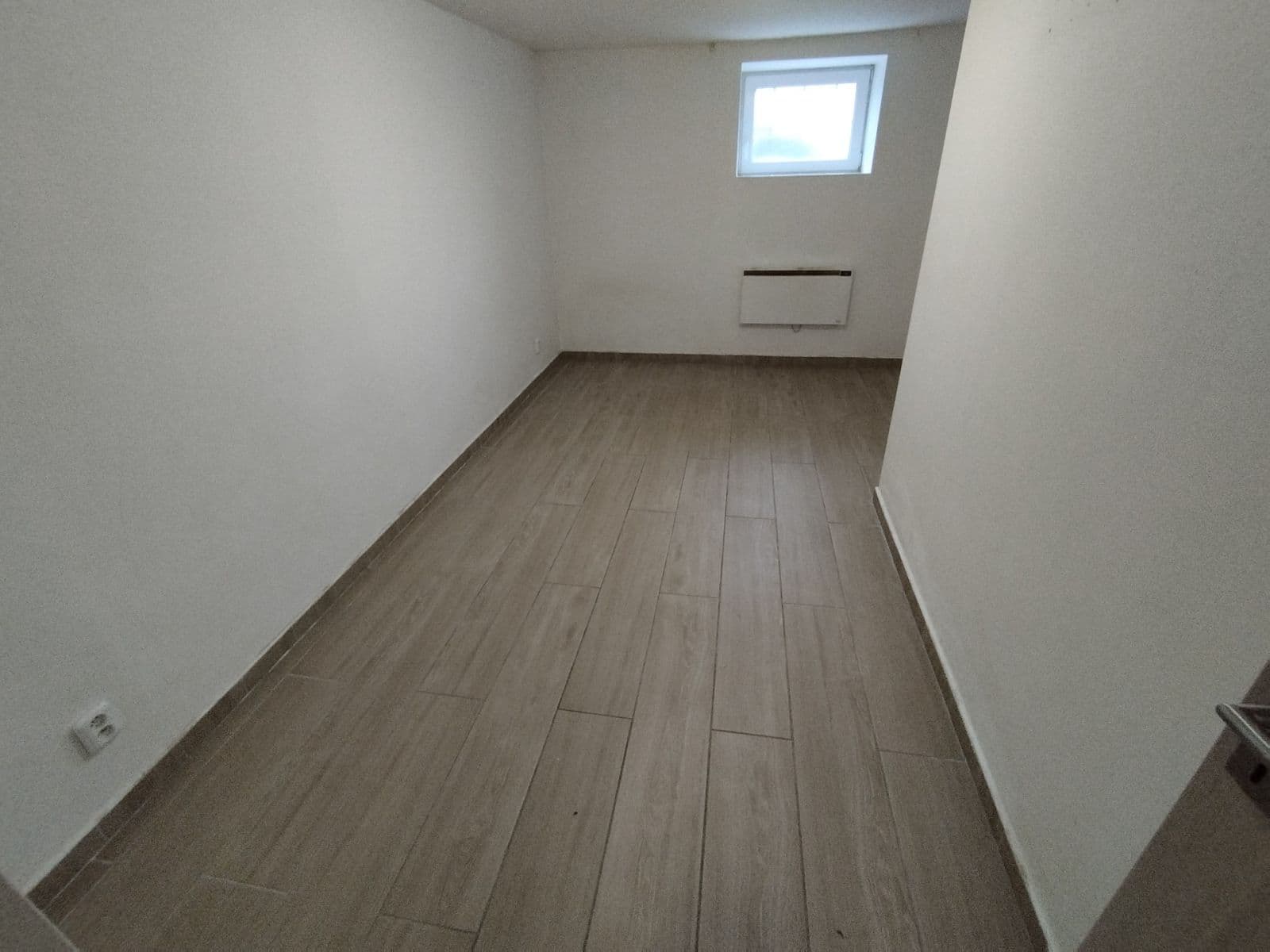 Prenájom bytu 1-izbový 29 m², Šperlova, Praha, Praha Prenájom bytu 1-izbový 29 m², Šperlova, Praha, Praha
