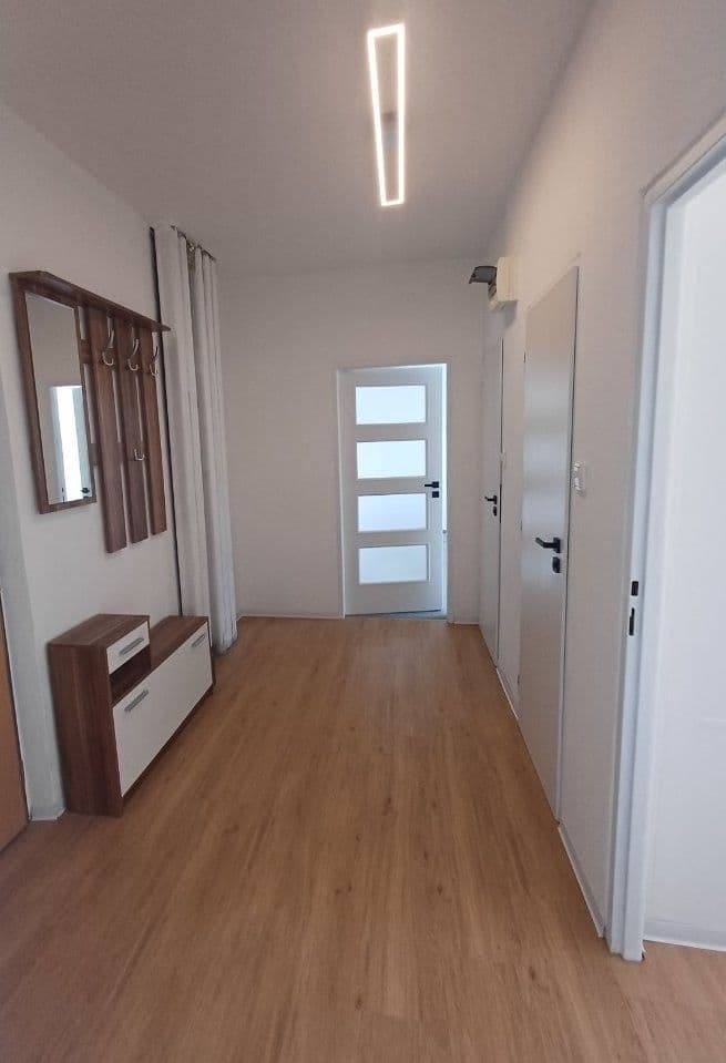 Prenájom bytu 2-izbový 52 m², Počernická, Praha, Praha Prenájom bytu 2-izbový 52 m², Počernická, Praha, Praha