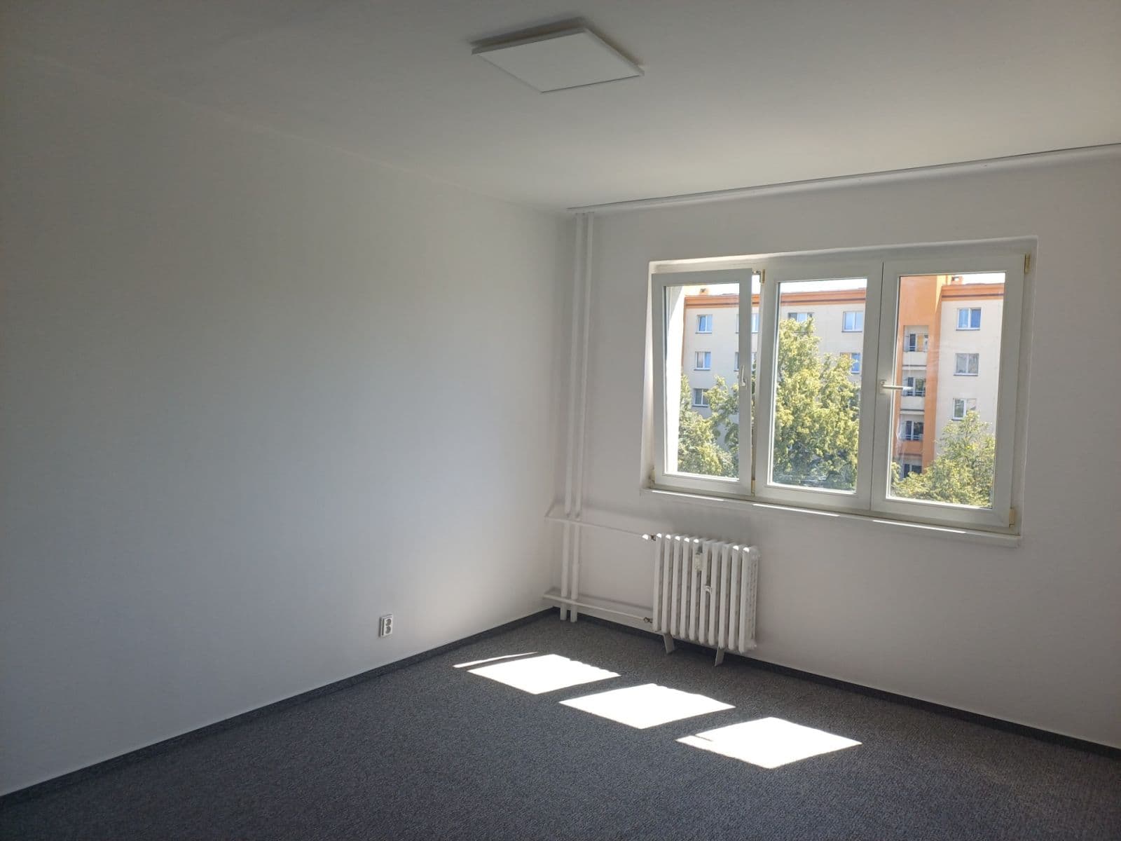 Prenájom bytu 2-izbový 52 m², Počernická, Praha, Praha Prenájom bytu 2-izbový 52 m², Počernická, Praha, Praha