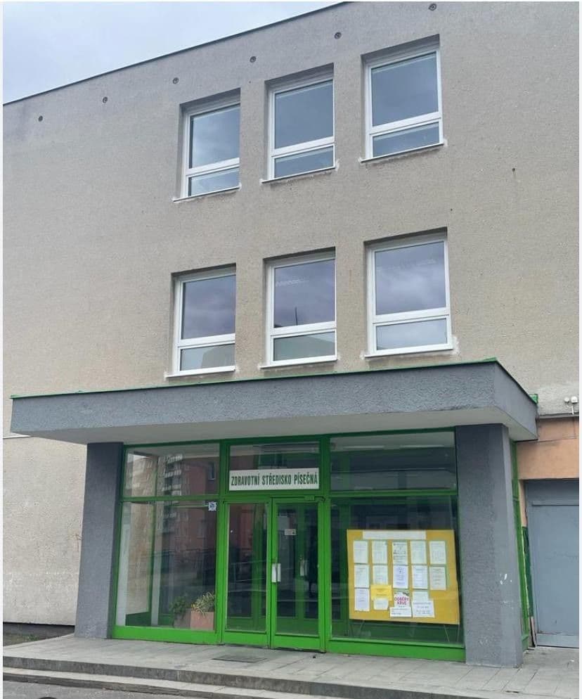 Prenájom kancelárie 40 m², Písečná, Chomutov, Ústecký kraj Prenájom kancelárie 40 m², Písečná, Chomutov, Ústecký kraj