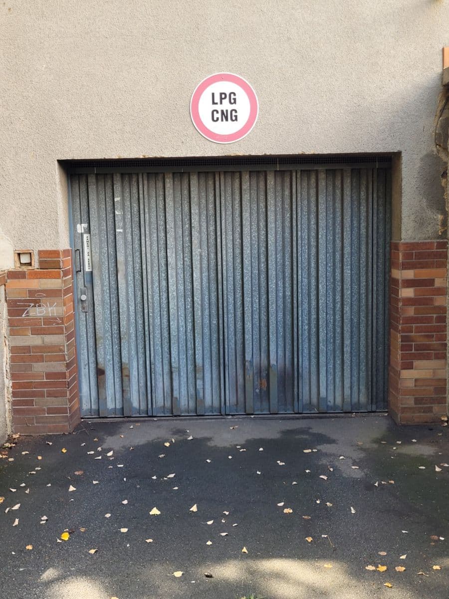 Prenájom garáže 14 m², Brožíkova, Plzeň, Plzeňský kraj Prenájom garáže 14 m², Brožíkova, Plzeň, Plzeňský kraj