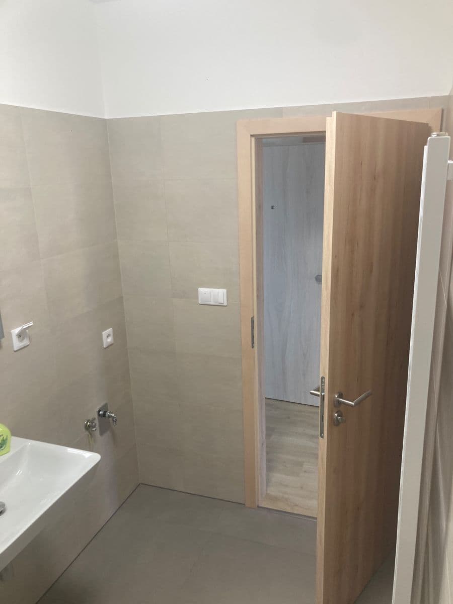 Prenájom bytu 2-izbový 48 m², Horní Valy, Uherský Brod, Zlínský kraj Prenájom bytu 2-izbový 48 m², Horní Valy, Uherský Brod, Zlínský kraj