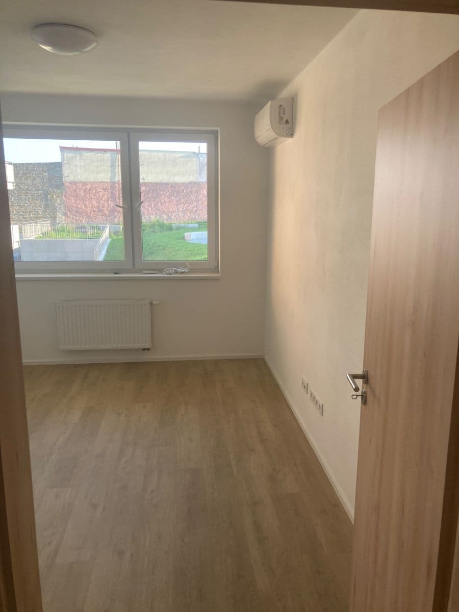 Prenájom bytu 2-izbový 48 m², Horní Valy, Uherský Brod, Zlínský kraj Prenájom bytu 2-izbový 48 m², Horní Valy, Uherský Brod, Zlínský kraj
