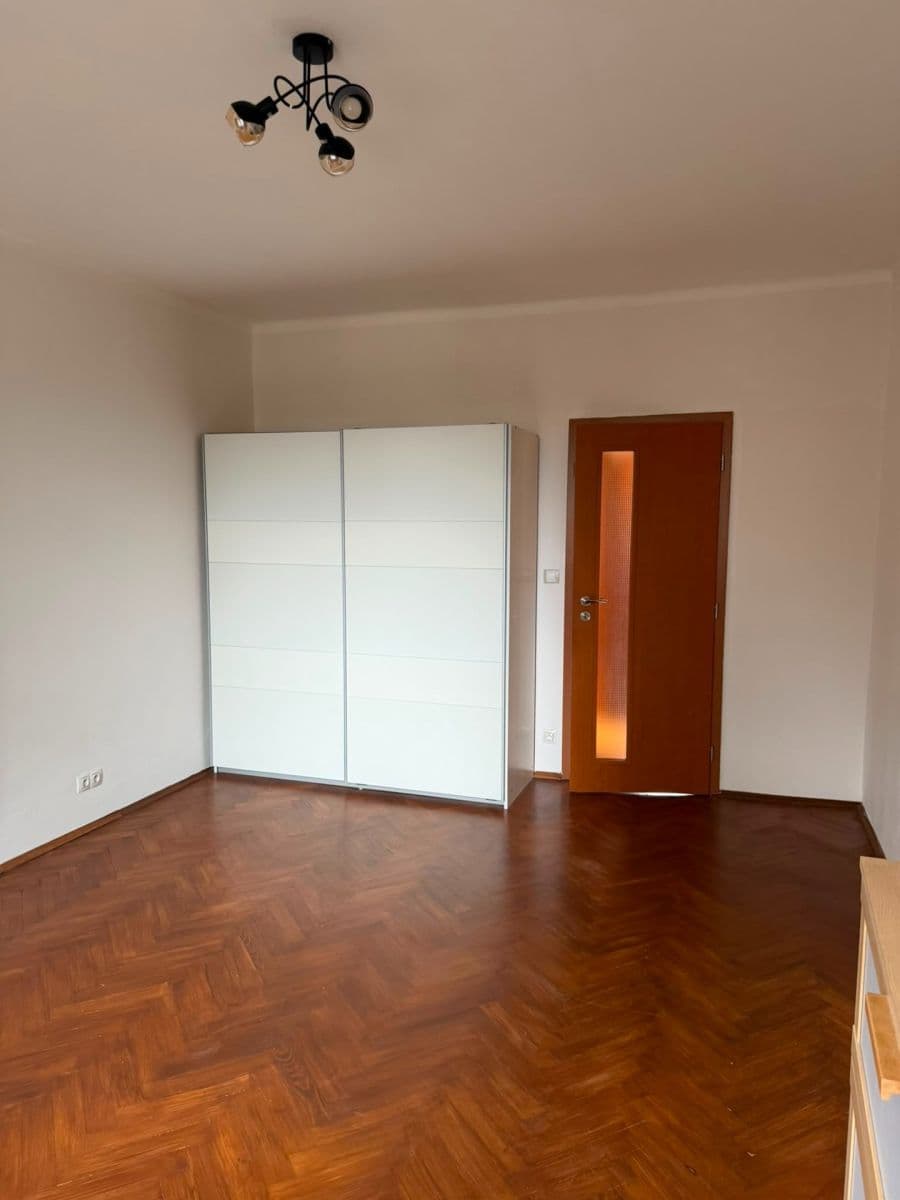 Prenájom bytu 2-izbový 74 m², Toužimská, Praha, Praha Prenájom bytu 2-izbový 74 m², Toužimská, Praha, Praha