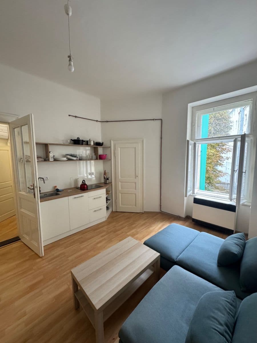 Prenájom bytu 1-izbový 26 m², Bulharská, Praha, Praha Prenájom bytu 1-izbový 26 m², Bulharská, Praha, Praha