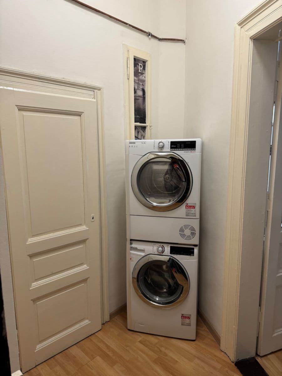 Prenájom bytu 1-izbový 26 m², Bulharská, Praha, Praha Prenájom bytu 1-izbový 26 m², Bulharská, Praha, Praha