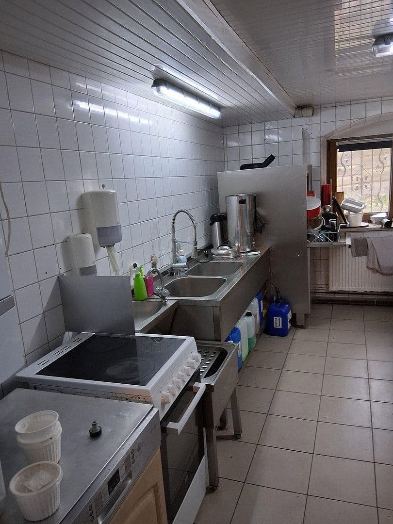 Prenájom nebytového priestoru 120 m², Deutschneudorfer Str. 1, Seiffen/Erzgebirge, Sasko Prenájom nebytového priestoru 120 m², Deutschneudorfer Str. 1, Seiffen/Erzgebirge, Sasko