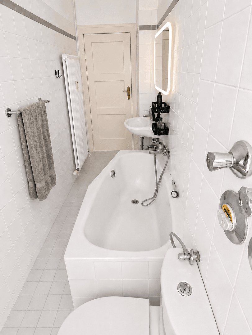 Predaj bytu 3-izbový 65 m², Dunckerstrasse 48a, Berlin, Berlín Predaj bytu 3-izbový 65 m², Dunckerstrasse 48a, Berlin, Berlín