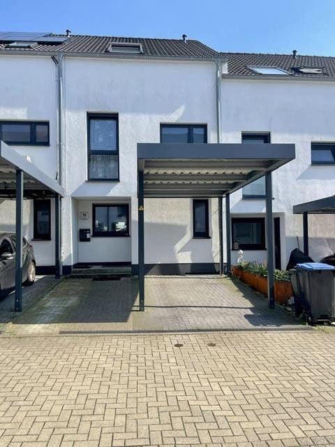 Predaj domu 134 m², pozemok 133 m², Langenfeld (Rheinland), Severné Porýnie - Westfálsko Predaj domu 134 m², pozemok 133 m², Langenfeld (Rheinland), Severné Porýnie - Westfálsko