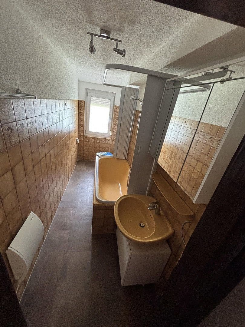 Prenájom bytu 3-izbový 115 m², Straßberg, Bádensko-Wurttembersko Prenájom bytu 3-izbový 115 m², Straßberg, Bádensko-Wurttembersko