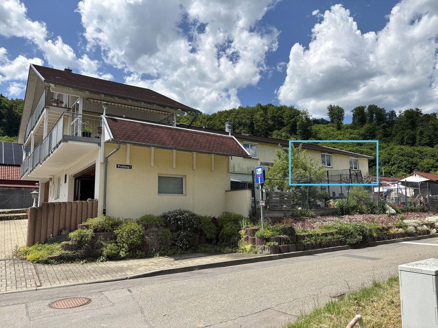 Prenájom bytu 3-izbový 115 m², Straßberg, Bádensko-Wurttembersko Prenájom bytu 3-izbový 115 m², Straßberg, Bádensko-Wurttembersko