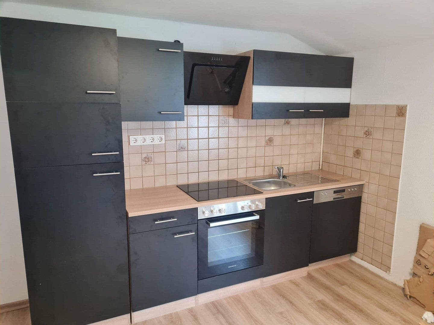 Prenájom bytu 3-izbový 115 m², Straßberg, Bádensko-Wurttembersko Prenájom bytu 3-izbový 115 m², Straßberg, Bádensko-Wurttembersko