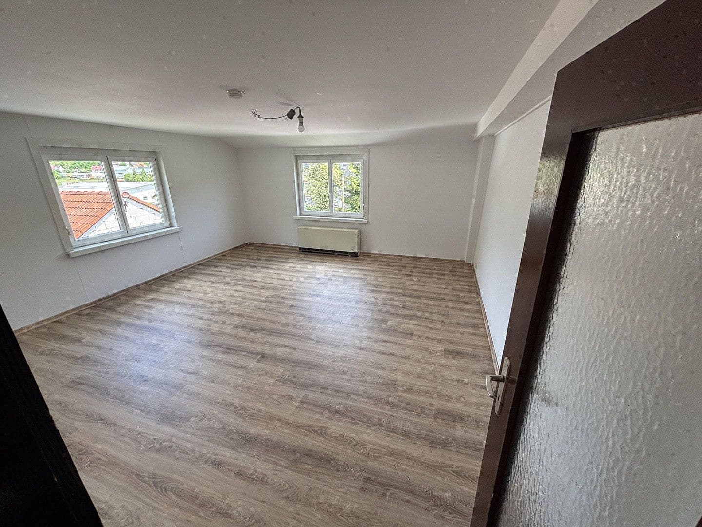 Prenájom bytu 3-izbový 115 m², Straßberg, Bádensko-Wurttembersko Prenájom bytu 3-izbový 115 m², Straßberg, Bádensko-Wurttembersko