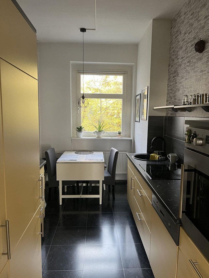 Prenájom bytu 2-izbový 62 m², Berlin - Treptow, Berlín Prenájom bytu 2-izbový 62 m², Berlin - Treptow, Berlín