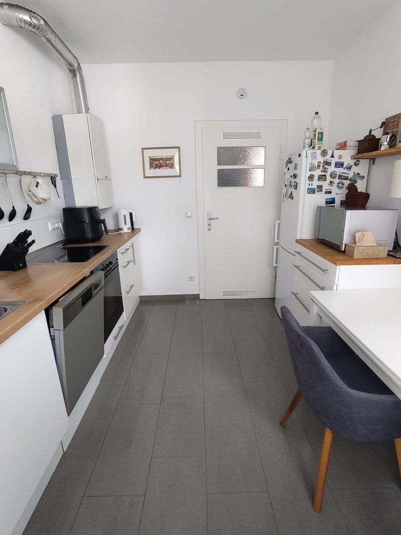 Prenájom bytu 3-izbový 72 m², Frankenberger Str. 56, Aachen, Severné Porýnie - Westfálsko Prenájom bytu 3-izbový 72 m², Frankenberger Str. 56, Aachen, Severné Porýnie - Westfálsko