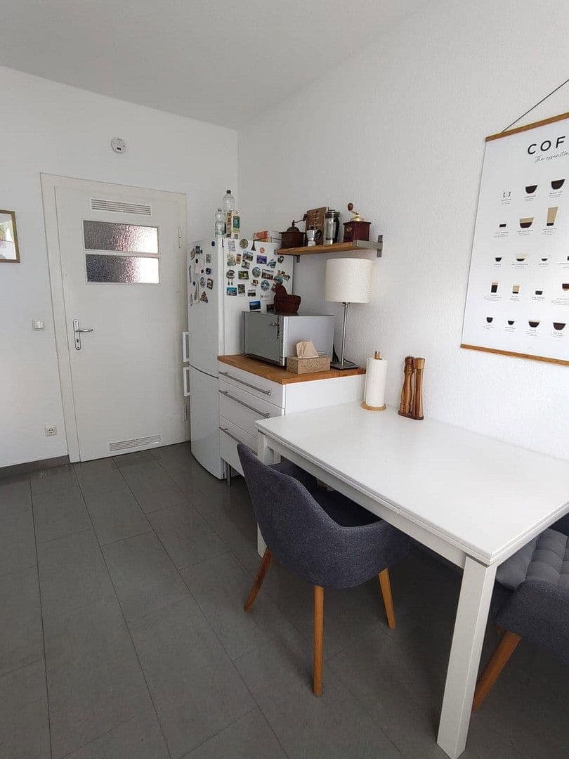 Prenájom bytu 3-izbový 72 m², Frankenberger Str. 56, Aachen, Severné Porýnie - Westfálsko Prenájom bytu 3-izbový 72 m², Frankenberger Str. 56, Aachen, Severné Porýnie - Westfálsko