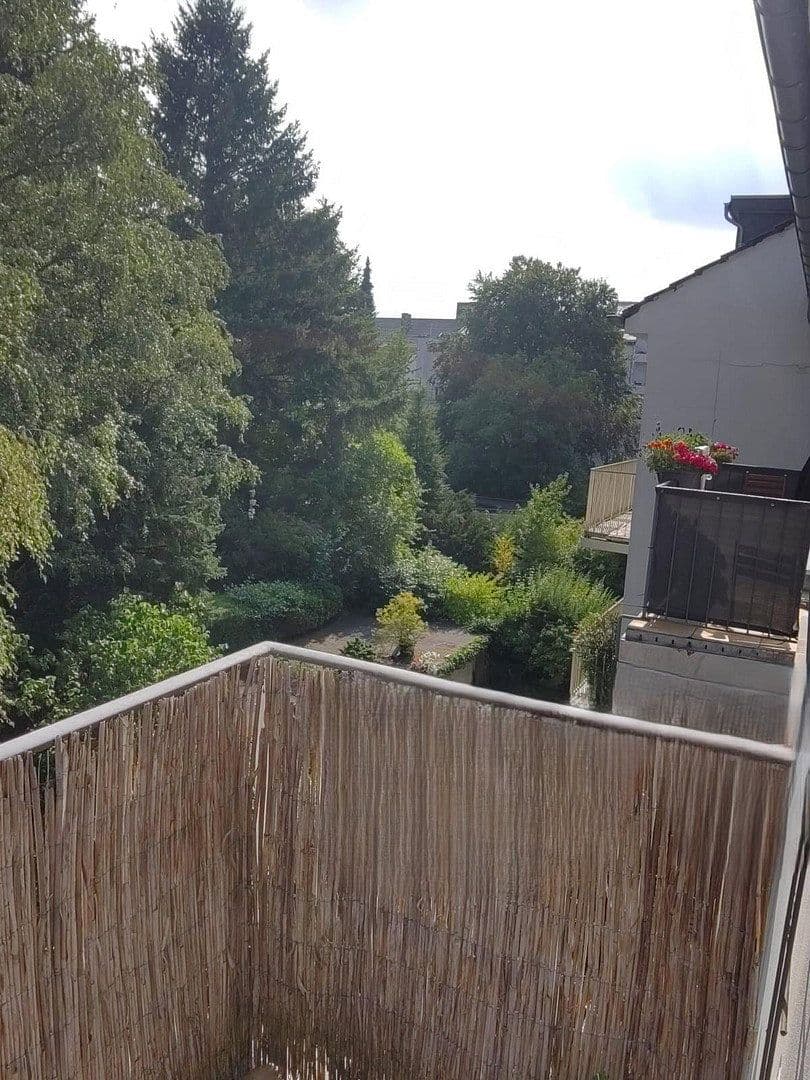Prenájom bytu 3-izbový 72 m², Frankenberger Str. 56, Aachen, Severné Porýnie - Westfálsko Prenájom bytu 3-izbový 72 m², Frankenberger Str. 56, Aachen, Severné Porýnie - Westfálsko