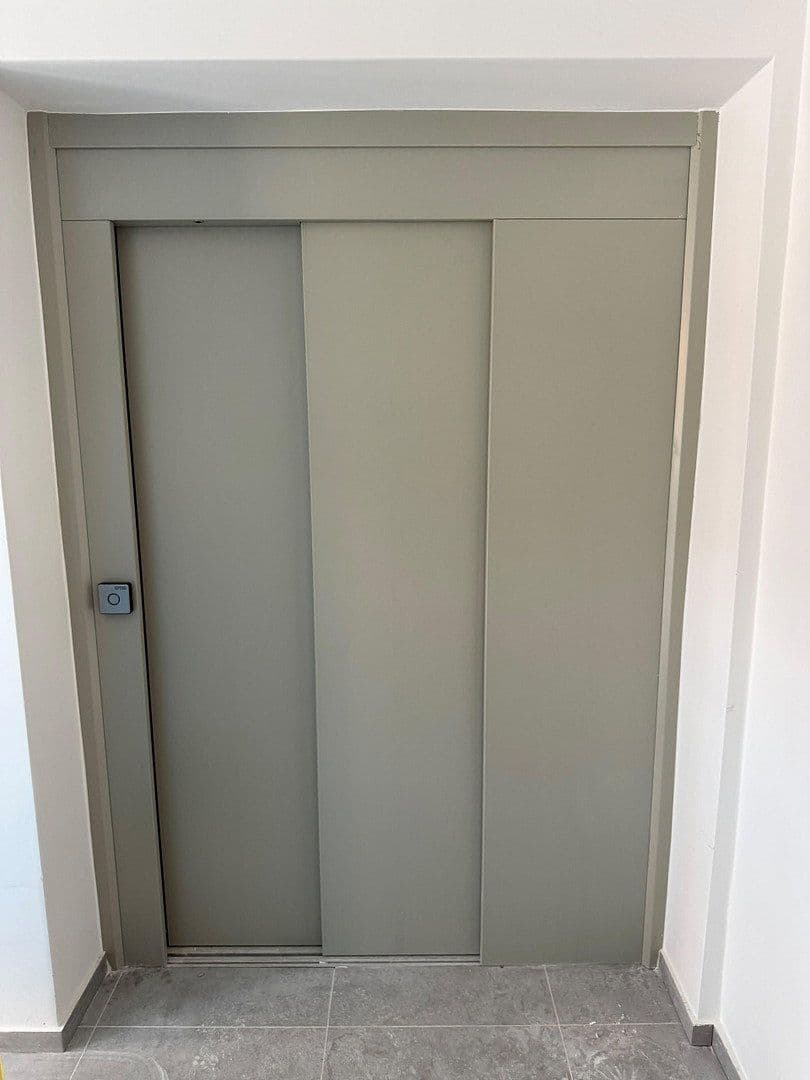 Prenájom bytu 3-izbový 62 m², Hans Doll Strasse 17B, Sinsheim, Bádensko-Wurttembersko Prenájom bytu 3-izbový 62 m², Hans Doll Strasse 17B, Sinsheim, Bádensko-Wurttembersko