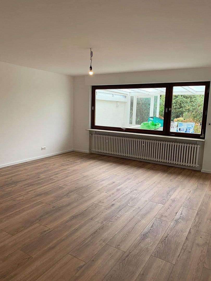 Prenájom bytu 3-izbový 89 m², Neu-Isenburg, Hesensko Prenájom bytu 3-izbový 89 m², Neu-Isenburg, Hesensko