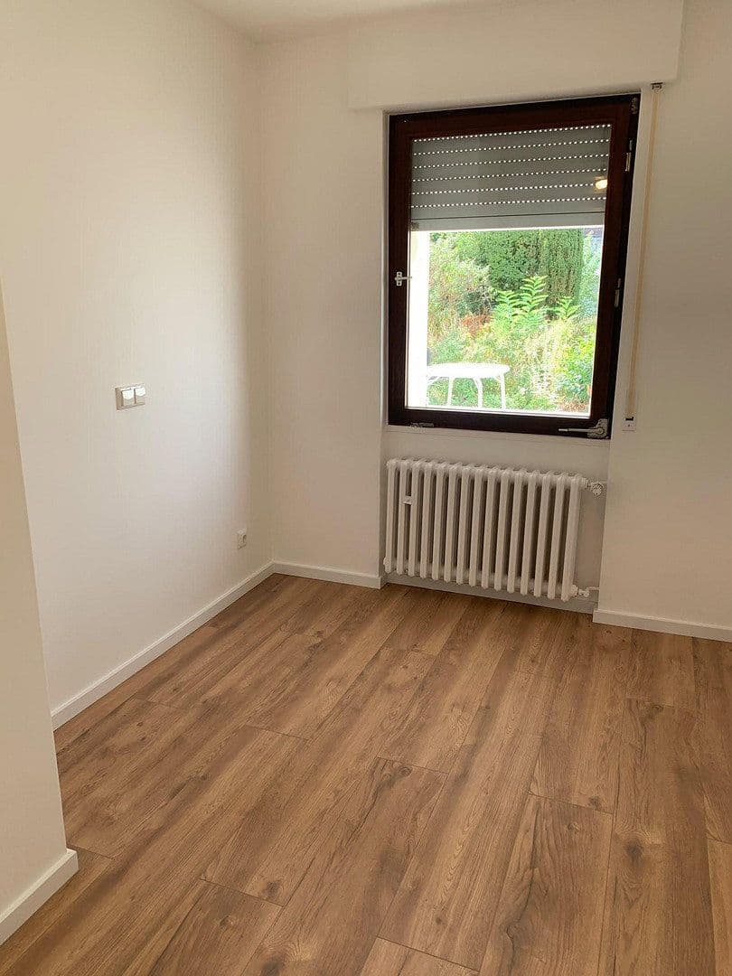 Prenájom bytu 3-izbový 89 m², Neu-Isenburg, Hesensko Prenájom bytu 3-izbový 89 m², Neu-Isenburg, Hesensko