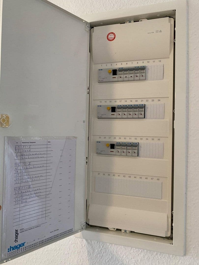 Prenájom bytu 3-izbový 89 m², Neu-Isenburg, Hesensko Prenájom bytu 3-izbový 89 m², Neu-Isenburg, Hesensko
