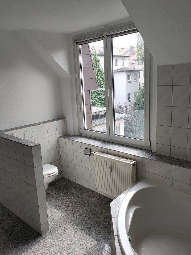 Prenájom bytu 5-izbový 144 m², Martinistr.3, Osnabrück, Dolné Sasko Prenájom bytu 5-izbový 144 m², Martinistr.3, Osnabrück, Dolné Sasko