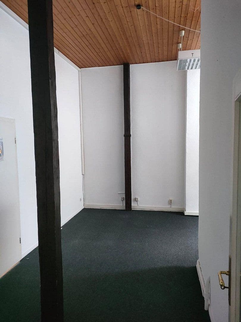 Prenájom bytu 5-izbový 144 m², Martinistr.3, Osnabrück, Dolné Sasko Prenájom bytu 5-izbový 144 m², Martinistr.3, Osnabrück, Dolné Sasko