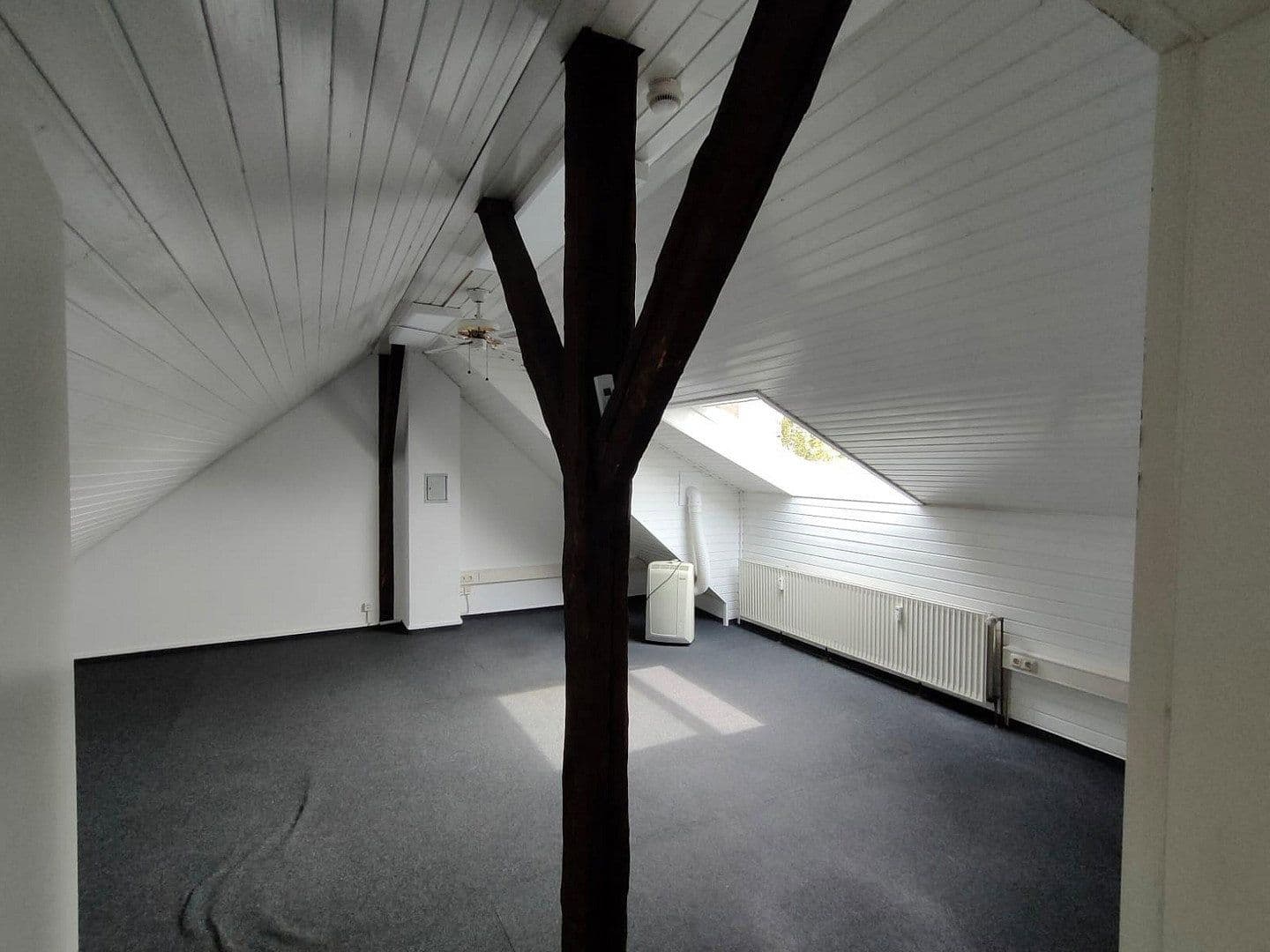 Prenájom bytu 5-izbový 144 m², Martinistr.3, Osnabrück, Dolné Sasko Prenájom bytu 5-izbový 144 m², Martinistr.3, Osnabrück, Dolné Sasko