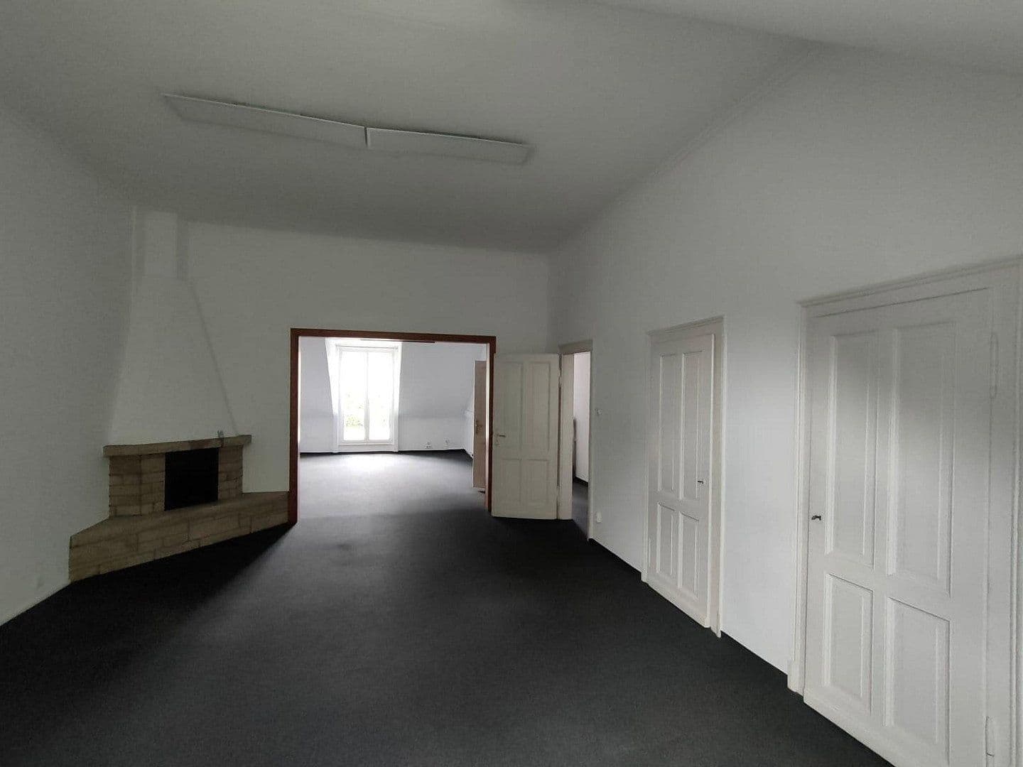 Prenájom bytu 5-izbový 144 m², Martinistr.3, Osnabrück, Dolné Sasko Prenájom bytu 5-izbový 144 m², Martinistr.3, Osnabrück, Dolné Sasko