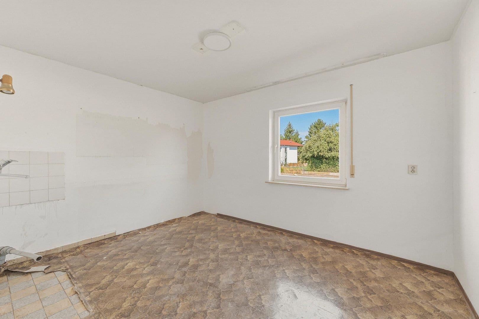 Predaj domu 146 m², pozemok 775 m², Erbach, Bádensko-Wurttembersko Predaj domu 146 m², pozemok 775 m², Erbach, Bádensko-Wurttembersko