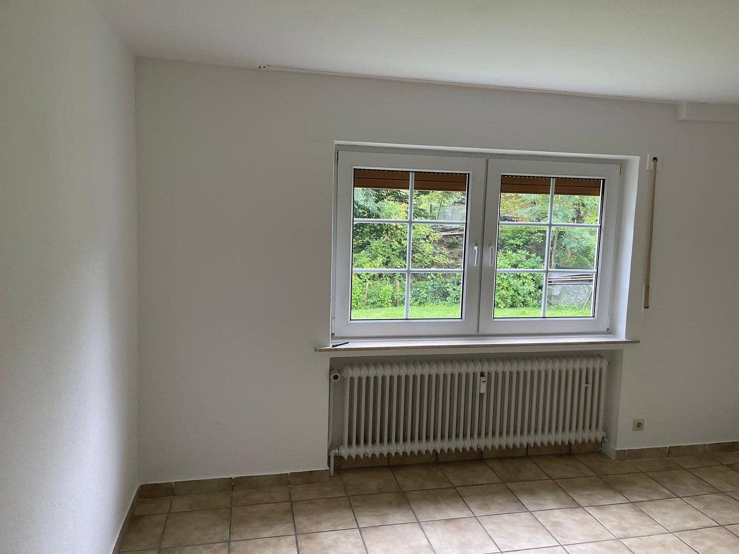 Prenájom bytu 6-izbový 70 m², Im Immenthal 60, Neunkirchen-Seelscheid, Severné Porýnie - Westfálsko Prenájom bytu 6-izbový 70 m², Im Immenthal 60, Neunkirchen-Seelscheid, Severné Porýnie - Westfálsko