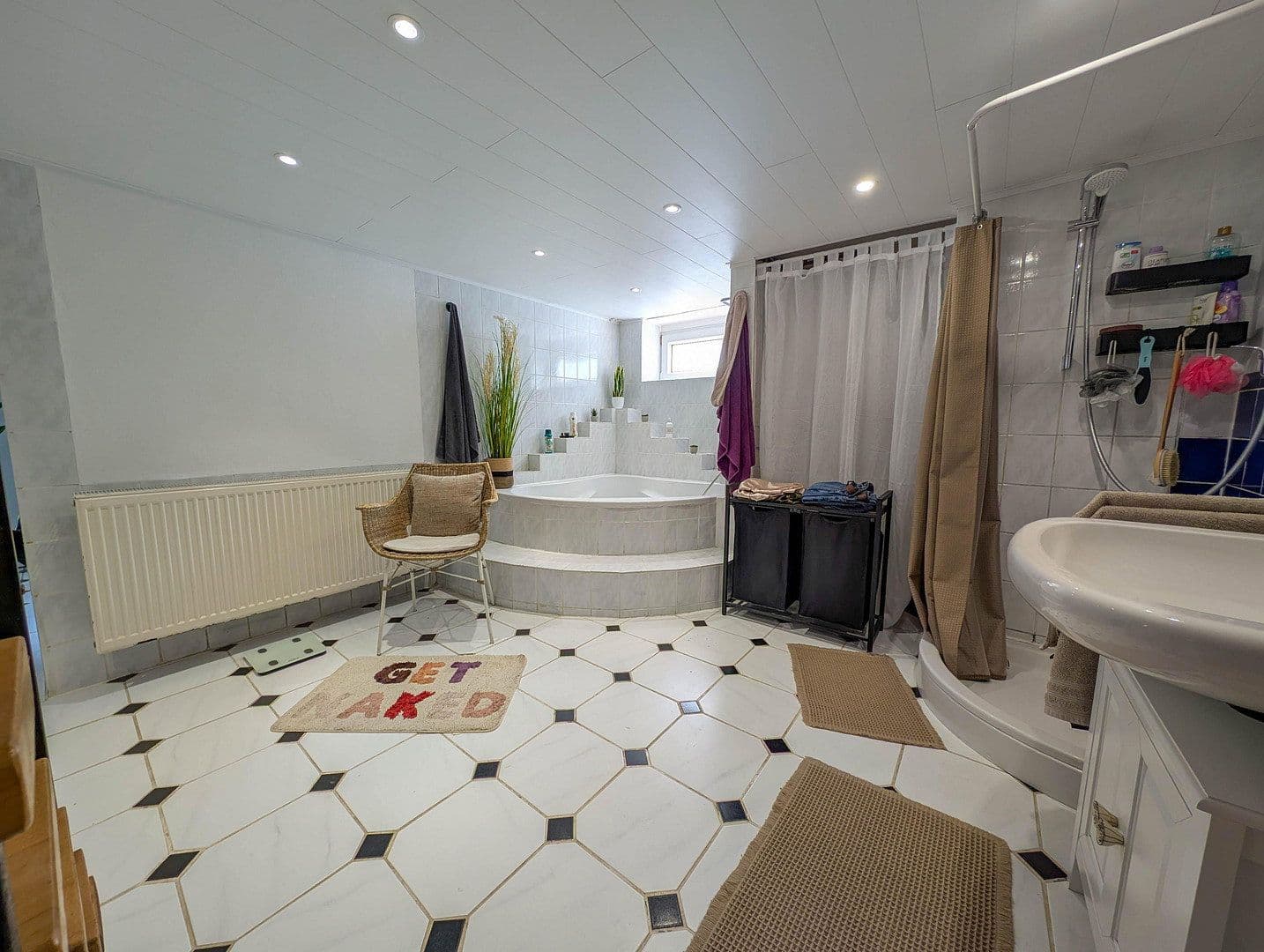 Predaj domu 250 m², pozemok 1.211 m², Hanfer Straße 22, Hennef (Sieg), Severné Porýnie - Westfálsko Predaj domu 250 m², pozemok 1.211 m², Hanfer Straße 22, Hennef (Sieg), Severné Porýnie - Westfálsko