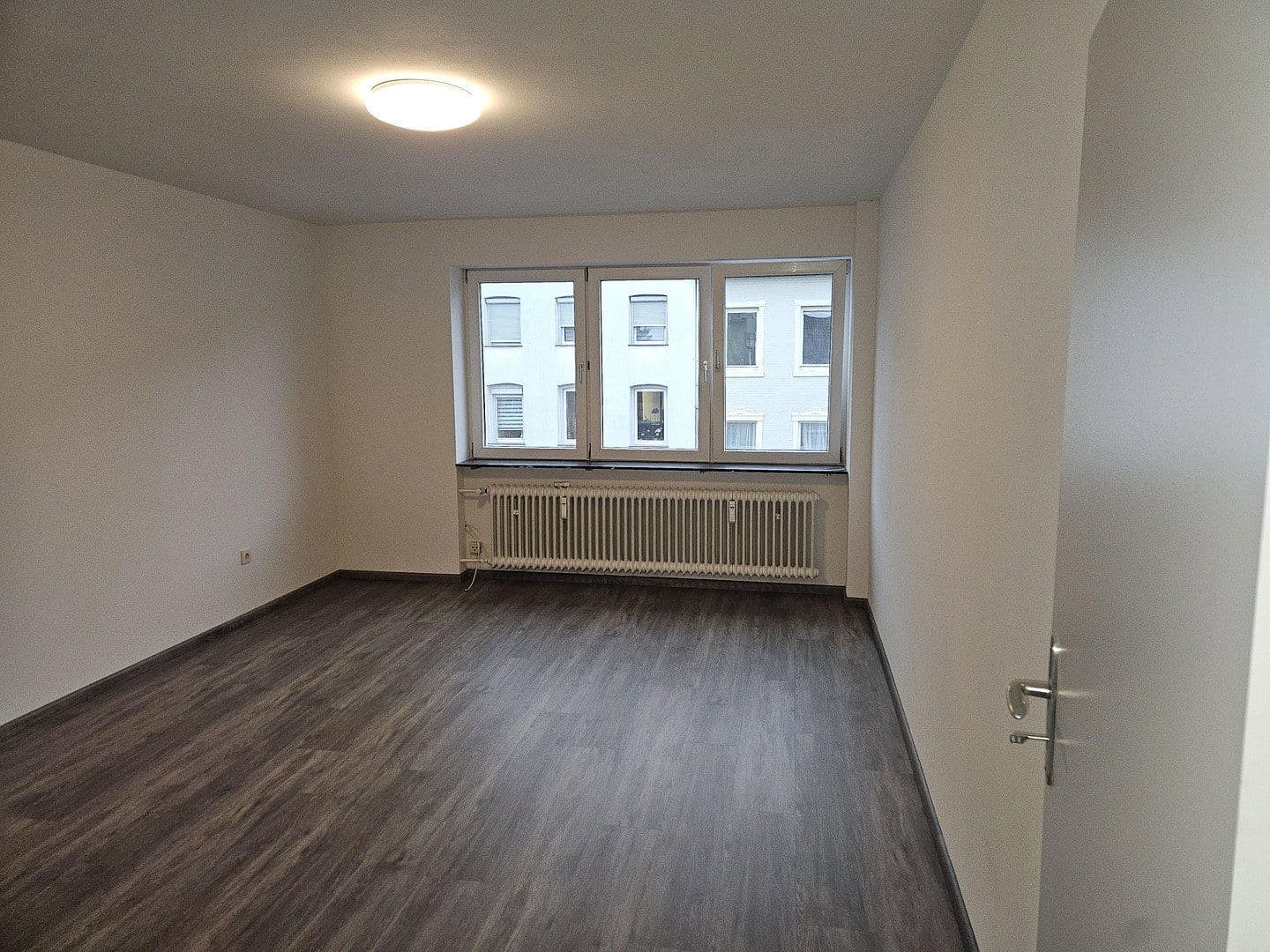 Prenájom bytu 3-izbový 69 m², Stolberg, Severné Porýnie - Westfálsko Prenájom bytu 3-izbový 69 m², Stolberg, Severné Porýnie - Westfálsko