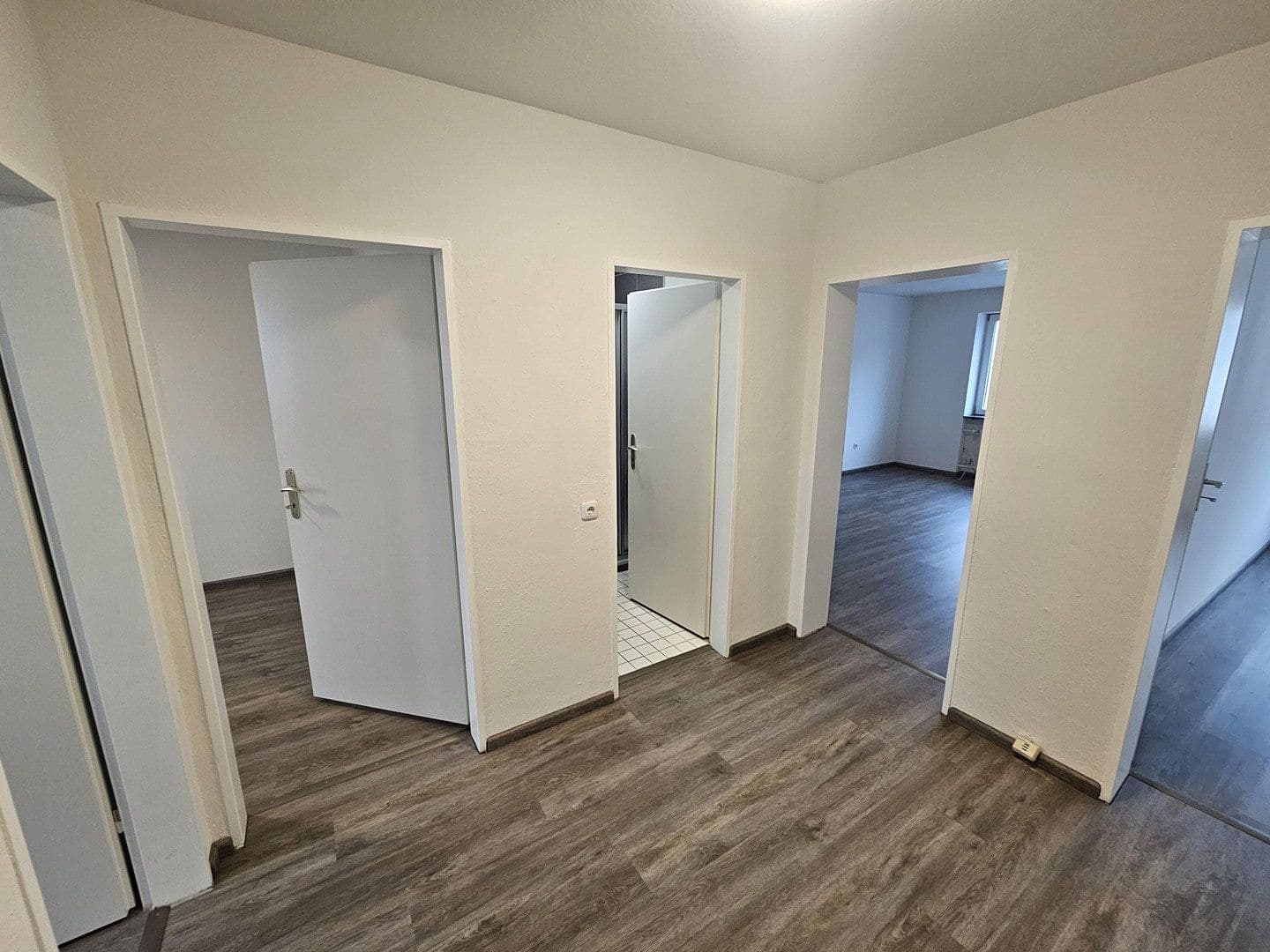 Prenájom bytu 3-izbový 69 m², Stolberg, Severné Porýnie - Westfálsko Prenájom bytu 3-izbový 69 m², Stolberg, Severné Porýnie - Westfálsko