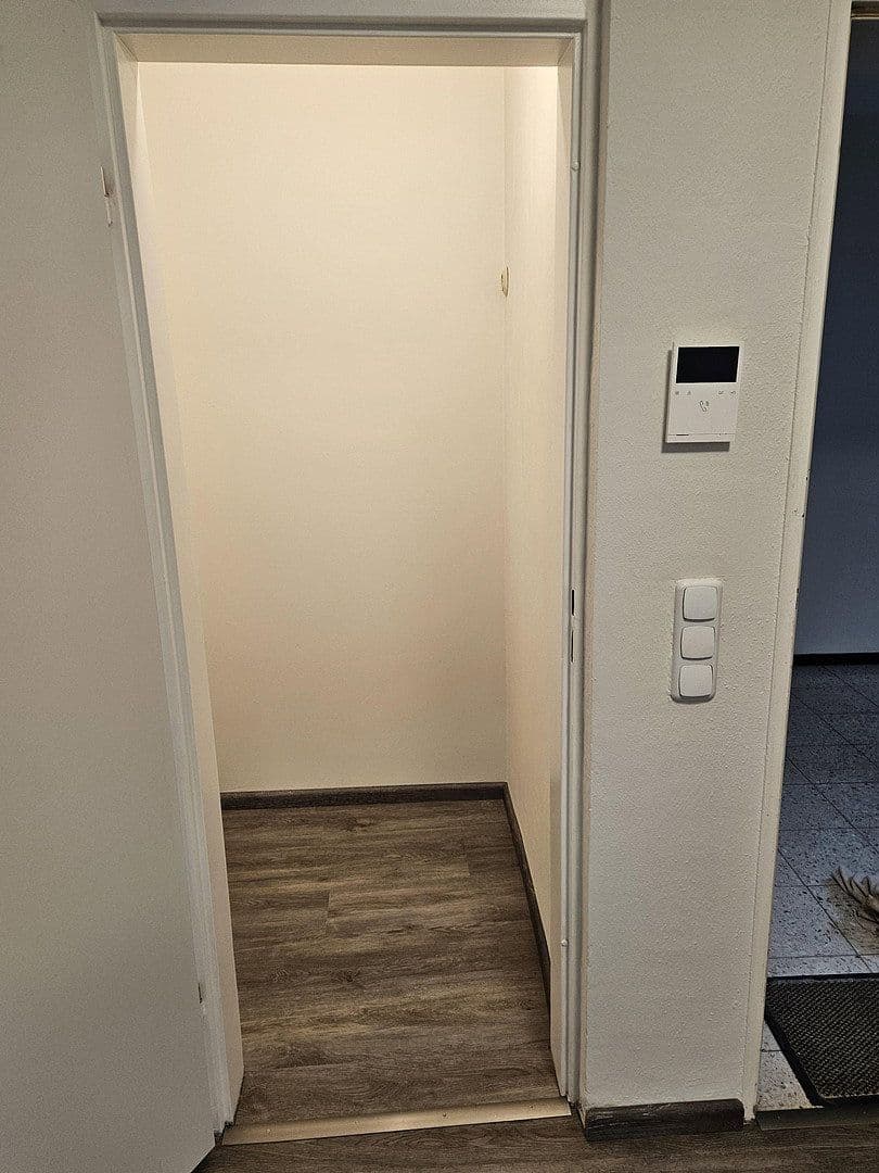 Prenájom bytu 3-izbový 69 m², Stolberg, Severné Porýnie - Westfálsko Prenájom bytu 3-izbový 69 m², Stolberg, Severné Porýnie - Westfálsko