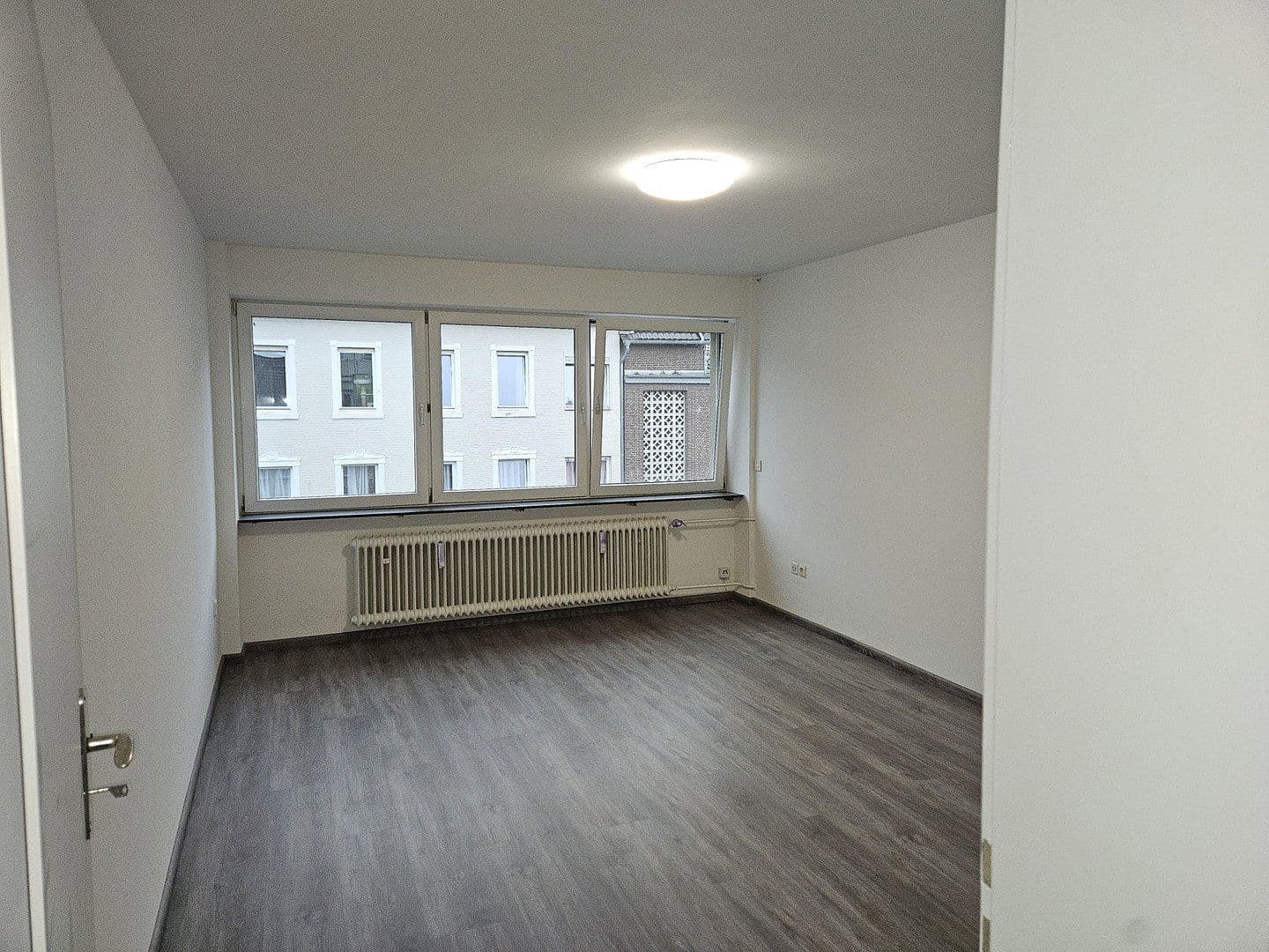 Prenájom bytu 3-izbový 69 m², Stolberg, Severné Porýnie - Westfálsko Prenájom bytu 3-izbový 69 m², Stolberg, Severné Porýnie - Westfálsko