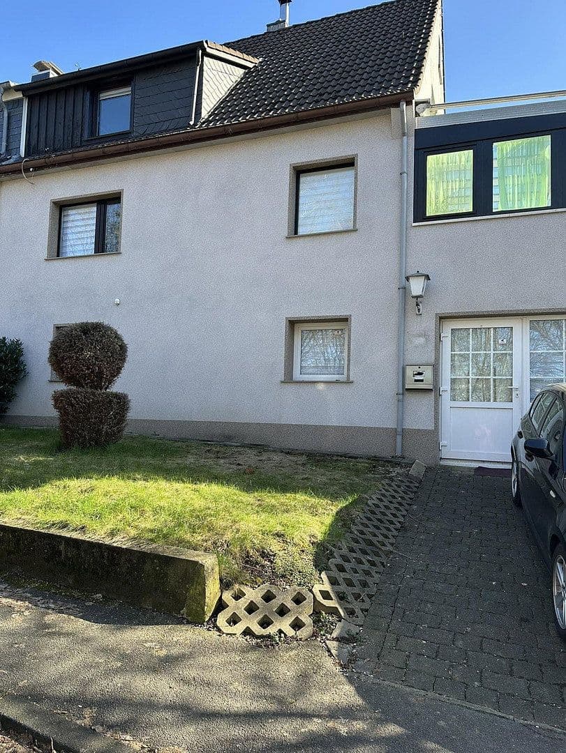 Predaj domu 240 m², pozemok 720 m², Wuppertal, Severné Porýnie - Westfálsko Predaj domu 240 m², pozemok 720 m², Wuppertal, Severné Porýnie - Westfálsko