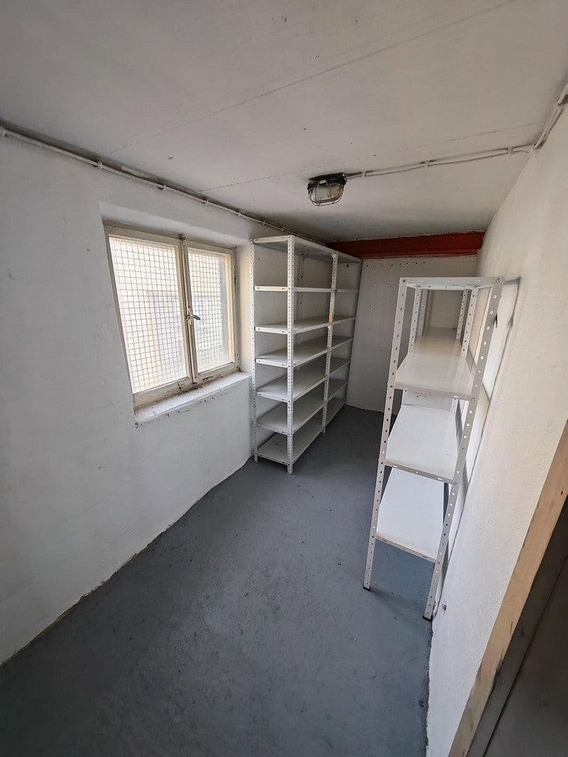 Prenájom kancelárie 440 m², Schloßstraße 21, Hechingen, Bádensko-Wurttembersko Prenájom kancelárie 440 m², Schloßstraße 21, Hechingen, Bádensko-Wurttembersko