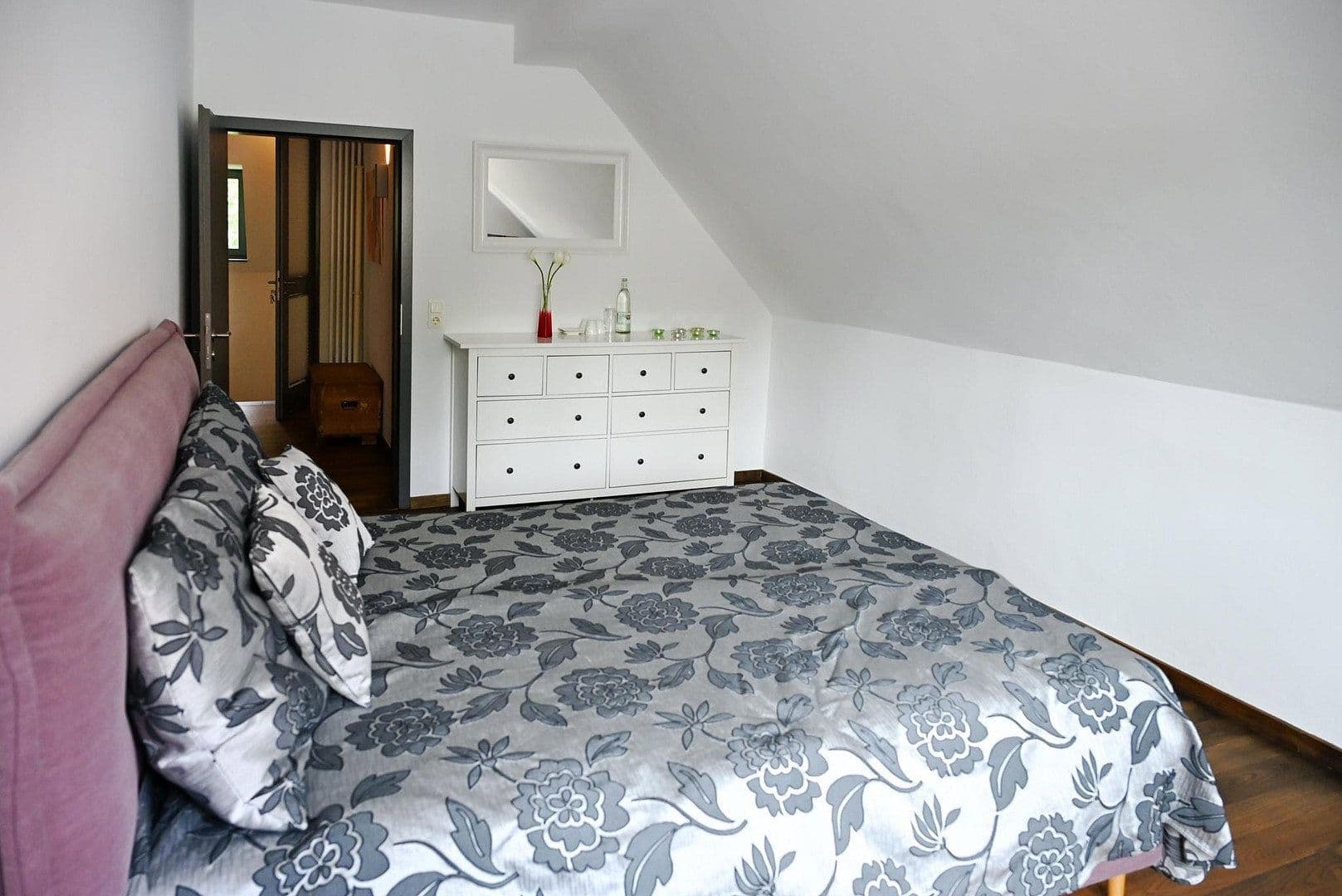 Predaj domu 390 m², pozemok 1.000 m², Weimar, Durínsko Predaj domu 390 m², pozemok 1.000 m², Weimar, Durínsko